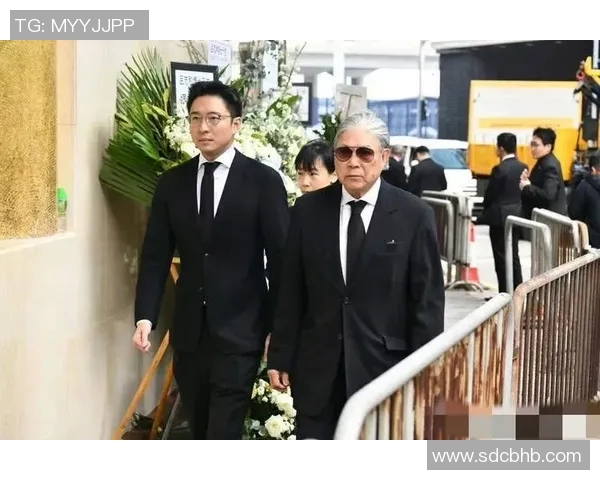 霍启山亲临助阵香港足球明星队展现运动精神与团结力量